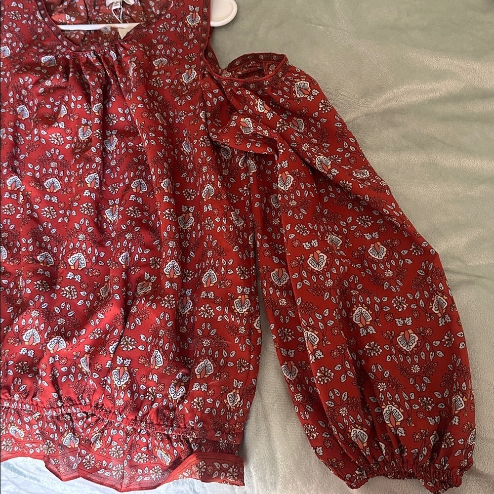 Max Studio Burgundy Floral Blouse - Picture 7 of 11
